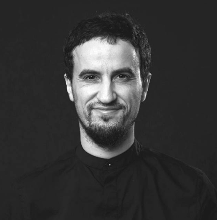 伊萊恩  Lain Satrustegui